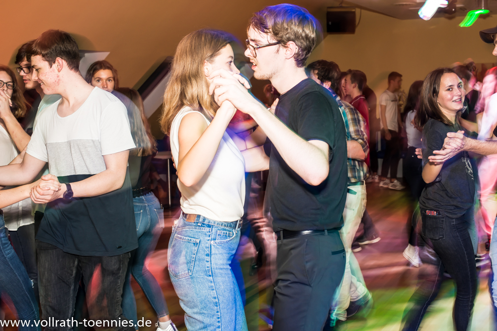 2019 11 09 Tanzparty Jugend 0167